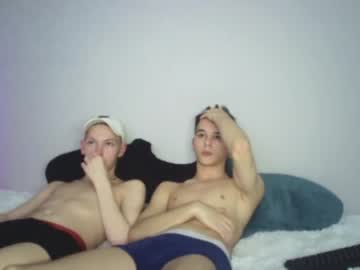 webcam man barney_kevin live cam image #4186432