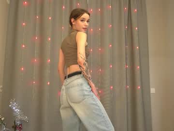 webcam girl harrieteasley live cam image #11764255