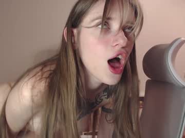 webcam girl esther_estrie live cam image #8233406