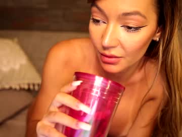 webcam girl fantasystudiox live cam image #5772197