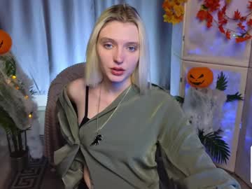webcam girl emilylanne live cam image #10848697