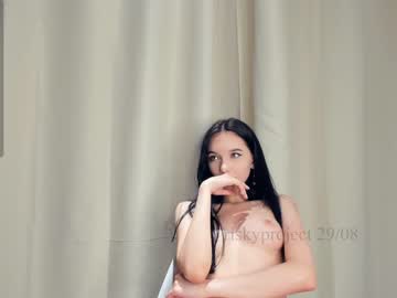webcam girl riskyproject live cam image #6915122