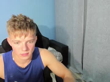 webcam man hogrider192 live cam image #7200531