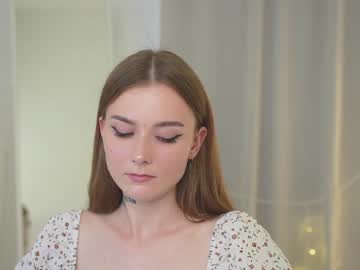 webcam girl kira_rider live cam image #9512478