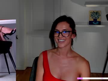 webcam girl legswattitude live cam image #10320706