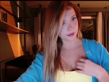 webcam girl bitter_moon live cam image #5903933