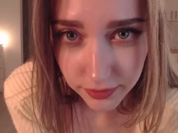 webcam girl uwuxo live cam image #1465244