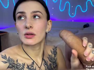 webcam couple bethanie_derek live cam image #10311086