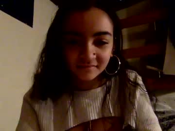 webcam girl aimbelowthebelt live cam image #1356359