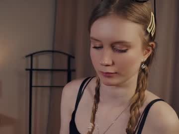 webcam girl rowenacroyle live cam image #11851705