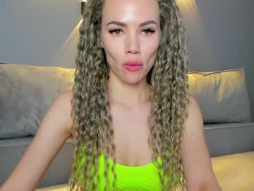 webcam girl dontbeshybaby live cam image #4944717