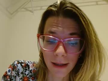 webcam girl naomi_reah live cam image #7629508