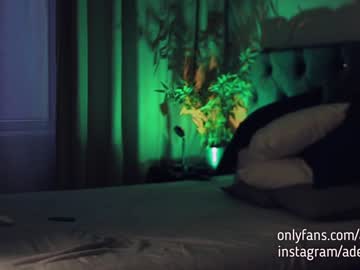 webcam girl adelelove live cam image #1204677