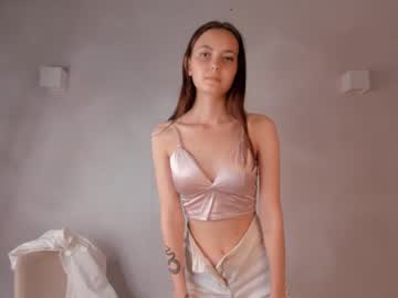 webcam girl emilyrosst live cam image #7351635