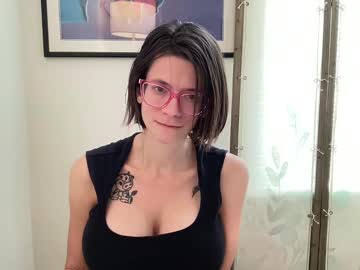webcam girl naomi_reah live cam image #10954409