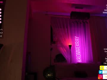 webcam girl kronniekray live cam image #4531175