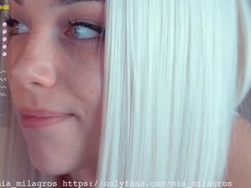 webcam girl mia_milagros live cam image #1105911