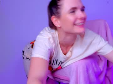 webcam girl anissaa__ live cam image #4640589