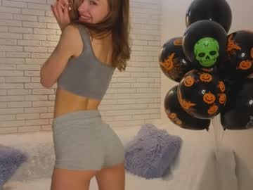 webcam girl uwunikaa live cam image #7481155