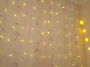 webcam girl tiny_miracle live cam image #11674309