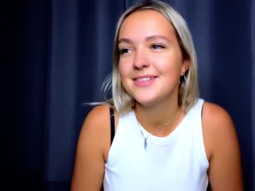 webcam girl beverly_hillls live cam image #7982676