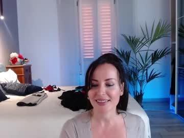 webcam girl imoan_uen_suk live cam image #784767
