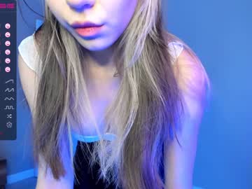 webcam girl deniseone live cam image #3322220