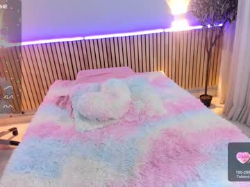 webcam girl little_effy18 live cam image #8730711
