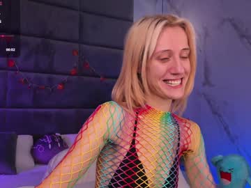webcam girl dreamy_kira live cam image #10660492