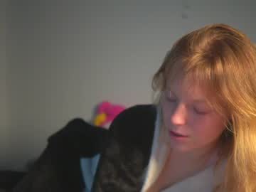 webcam girl crimsonxrapture live cam image #1294756