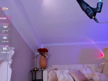 webcam girl adalyn_glow live cam image #9855769
