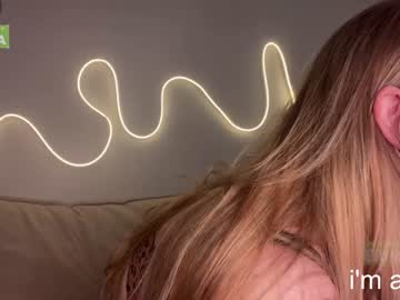 webcam girl emmaandjake live cam image #9179290