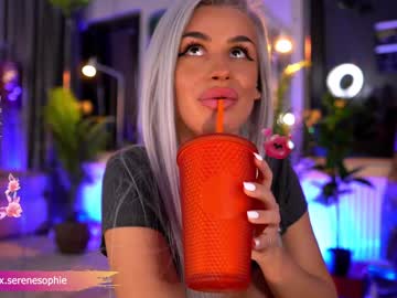 webcam girl serene_sophiex live cam image #10870183