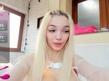 webcam girl sassyt33n live cam image #7982992