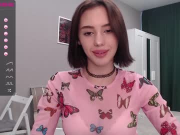 webcam girl angella_kleee live cam image #2103380