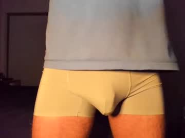 webcam man hung_dude_19 live cam image #10639260