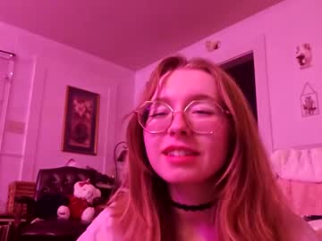 webcam girl luckylychee live cam image #9685132