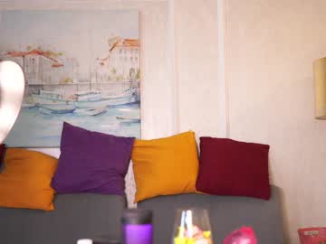 webcam girl sweety_rinushka_ live cam image #3236833