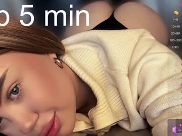 webcam girl bootytrisha live cam image #10792735