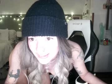 webcam girl pixelatedprincess live cam image #5363287