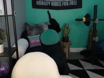 webcam man crashmonroe live cam image #3334677