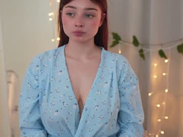 webcam girl floret_joy live cam image #9064842