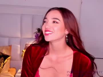 webcam girl scarlett__baker live cam image #932275