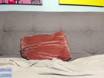 webcam girl megan_world live cam image #855245