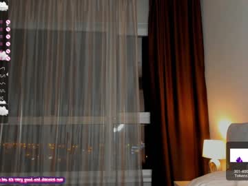webcam girl your__voice live cam image #4155472