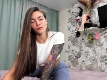 webcam girl joconda live cam image #7577134