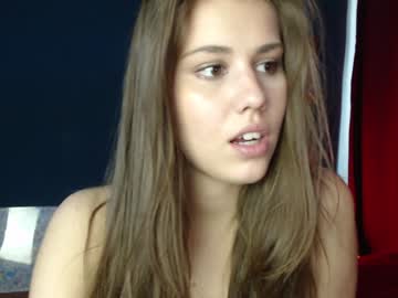 webcam girl aliciaalvarez live cam image #1942529