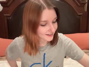 webcam girl tinytittytia live cam image #9360432