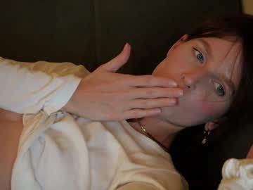 webcam girl ellaa91 live cam image #3592980