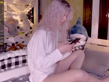 webcam girl careful_i_bite live cam image #2242222